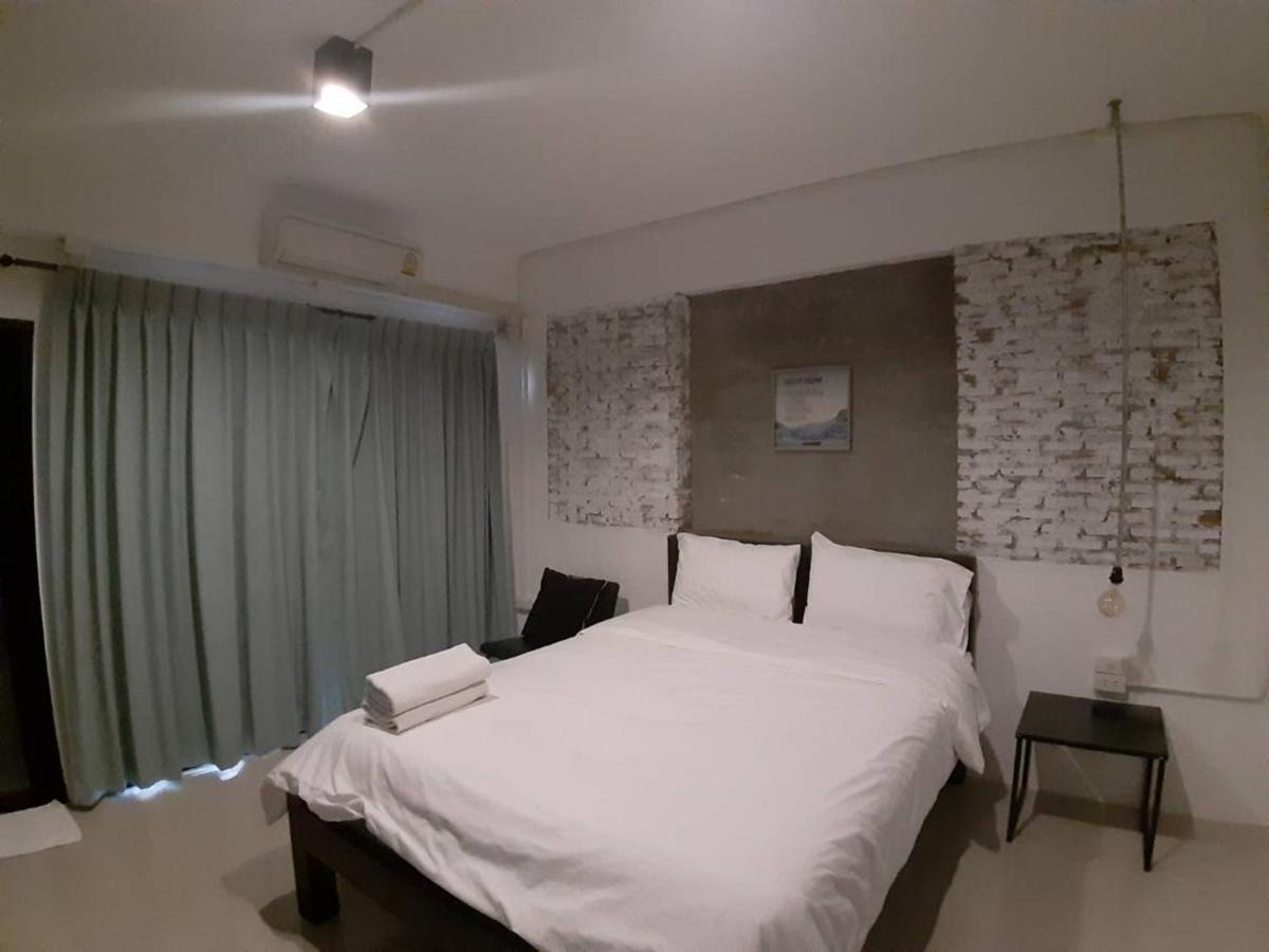Isleep Guesthouse Chiang Mai Buitenkant foto