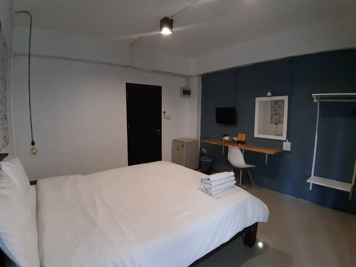 Isleep Guesthouse Chiang Mai Buitenkant foto