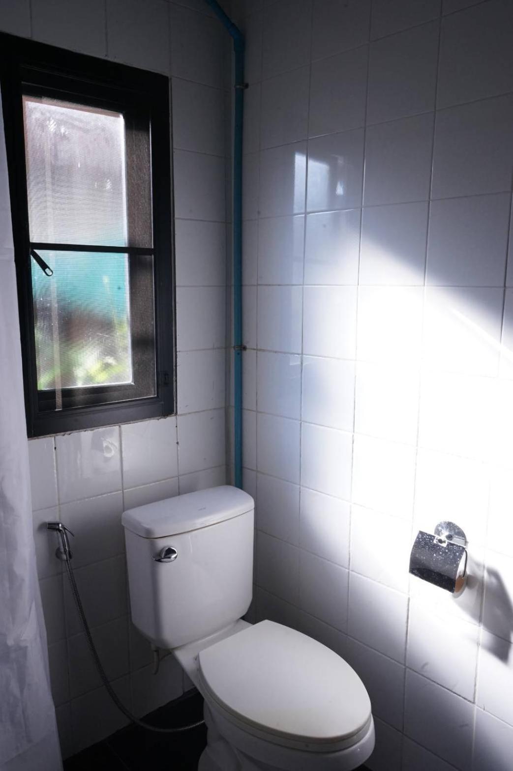 Isleep Guesthouse Chiang Mai Buitenkant foto