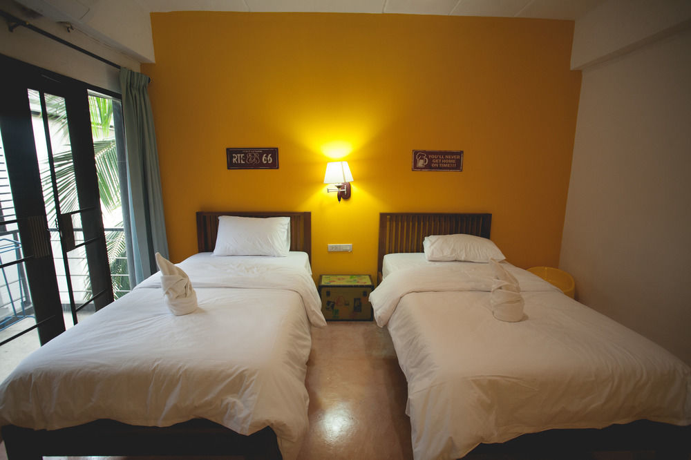 Isleep Guesthouse Chiang Mai Buitenkant foto