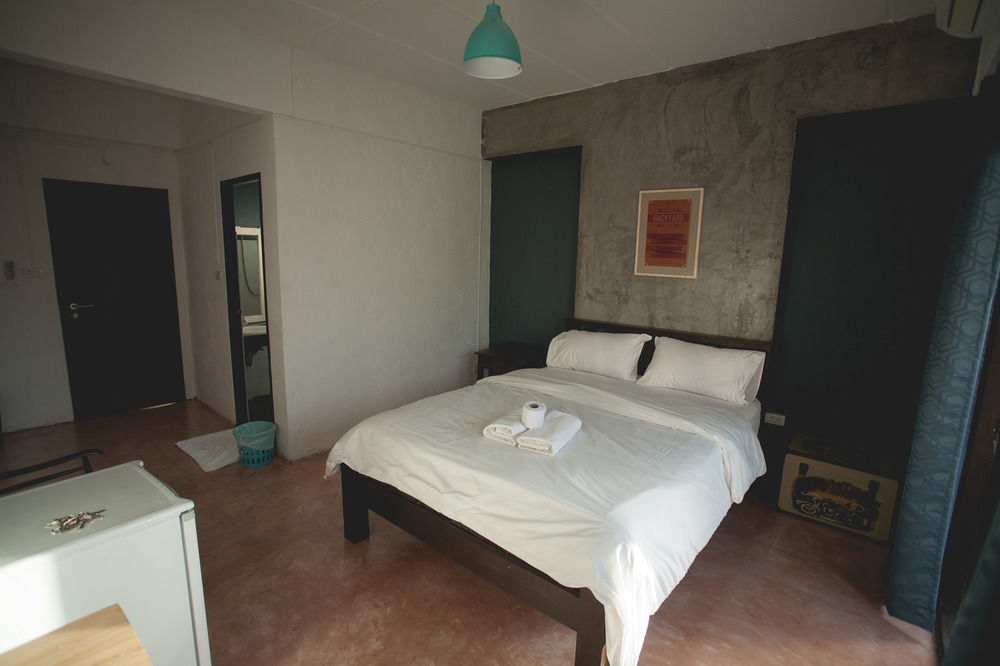 Isleep Guesthouse Chiang Mai Buitenkant foto