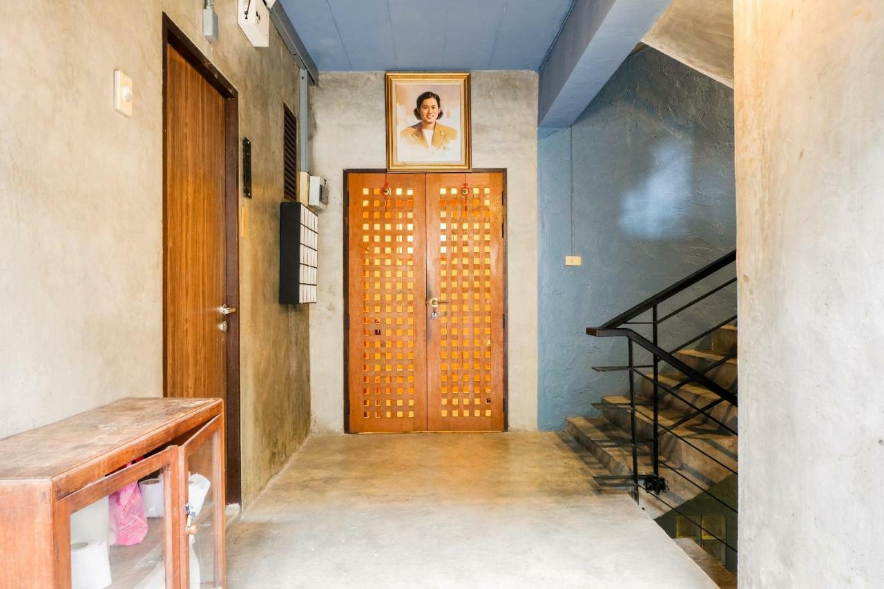 Isleep Guesthouse Chiang Mai Buitenkant foto